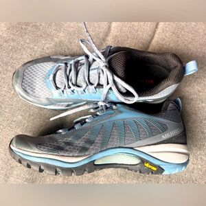 Women’s Merrill Siren Edge 3 Hiking Shoes Size 8